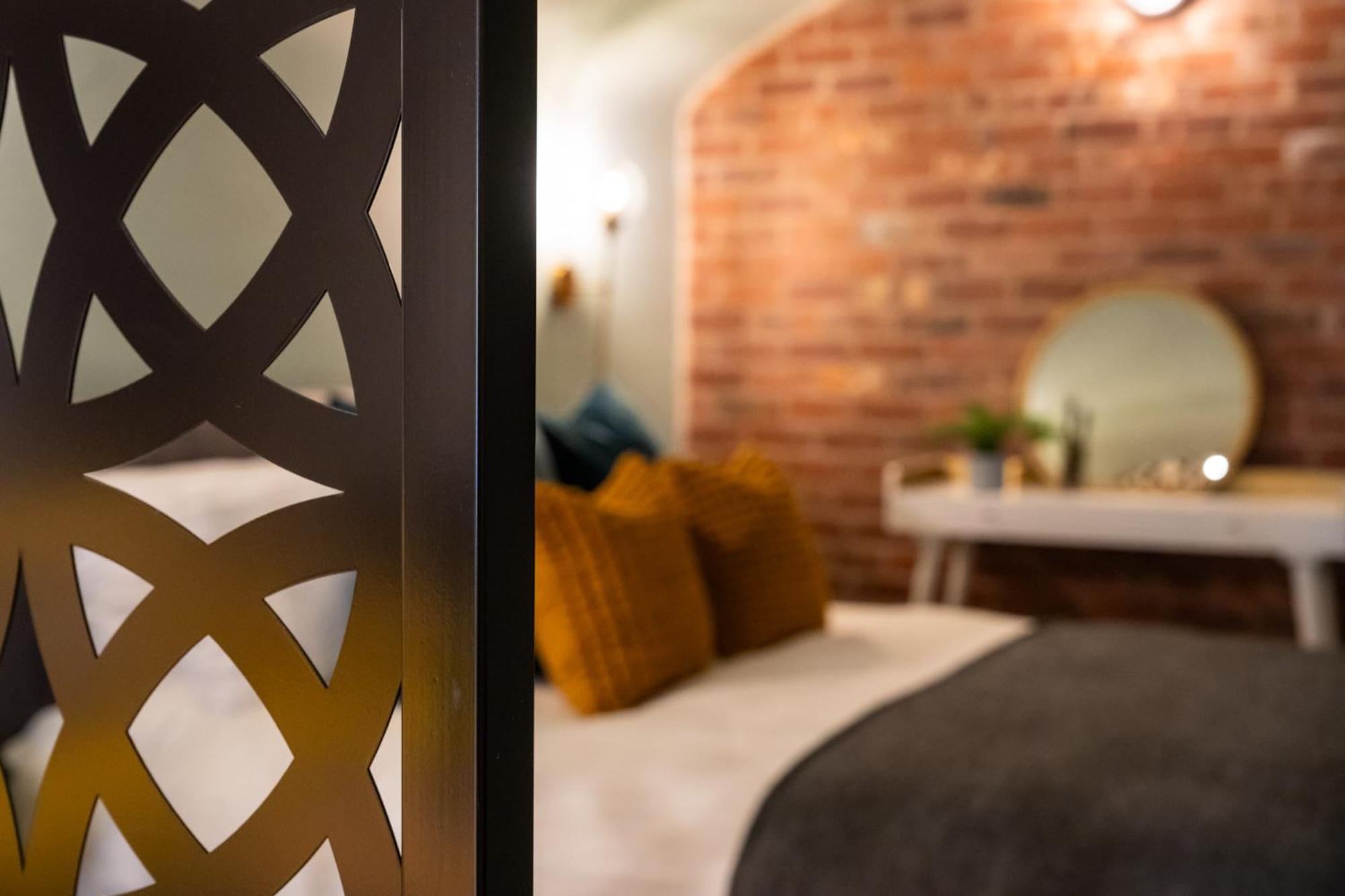 Commandery Vaults - Luxury Apartment In City Centre With Sky Tv Worcester Buitenkant foto